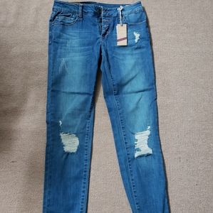 Skinny stretchy ripped empyre jeans